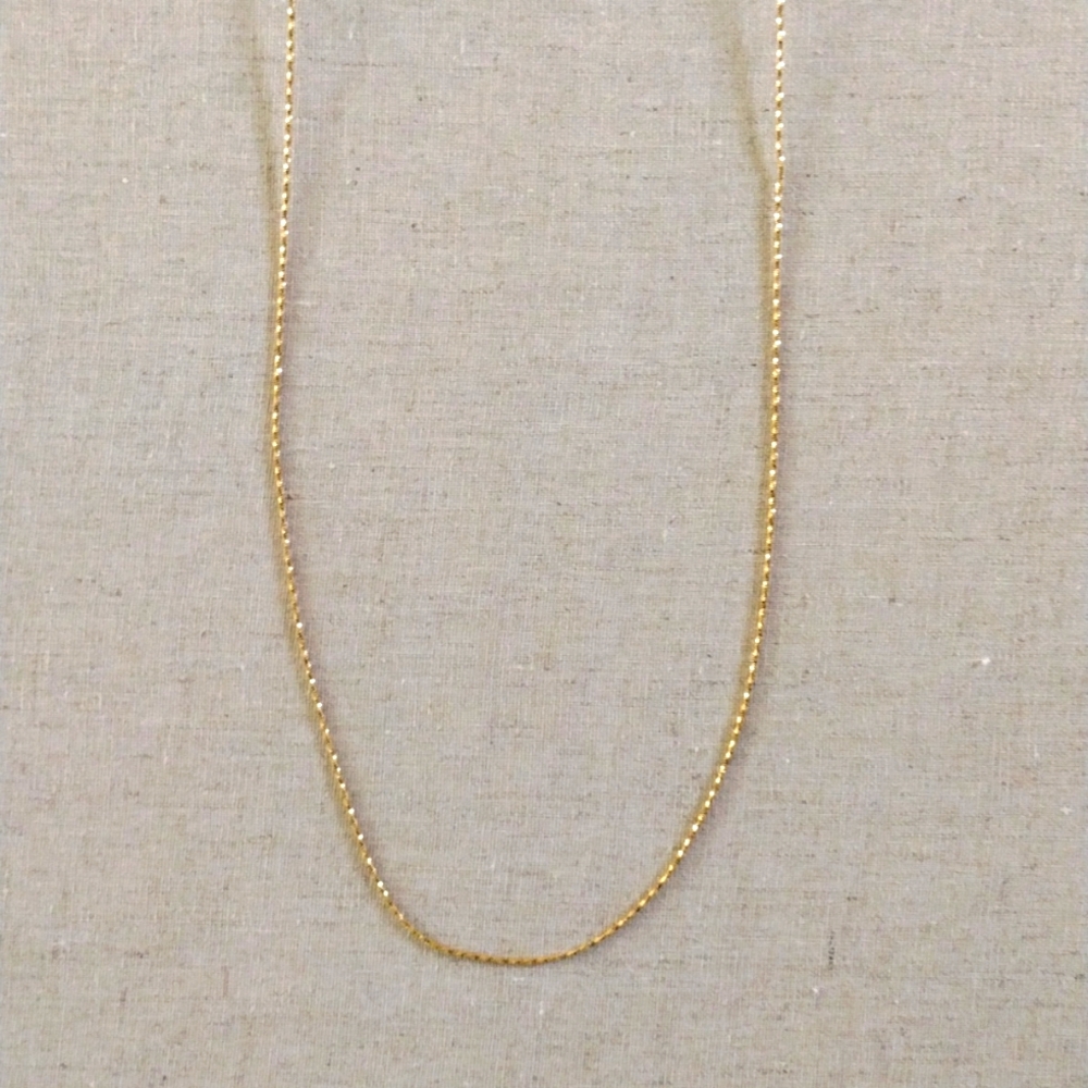 Lady Remington chain necklace.